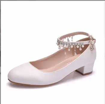 Пикантные белые свадебные туфли, женские туфли-лодочки на высоком каблуке с ремешком на щиколотке, женская обувь для новобрачных, свадебные туфли с бахромой из бисера